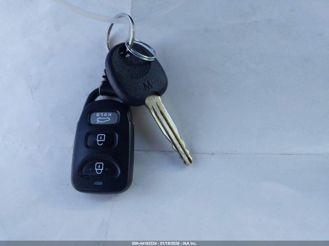 5NPD84LF0JH290102 Hyundai ELANTRA SEL