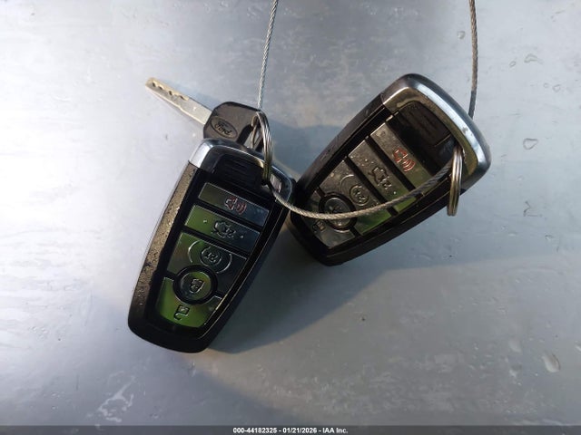 1FM5K7D83JGB51167 Ford EXPLORER XLT