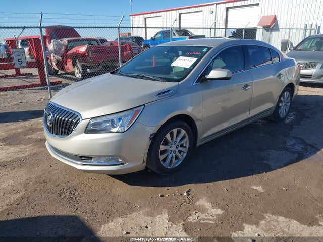 Buick Lacrosse 2014 1G4GA5GR2EF110433 Image 2