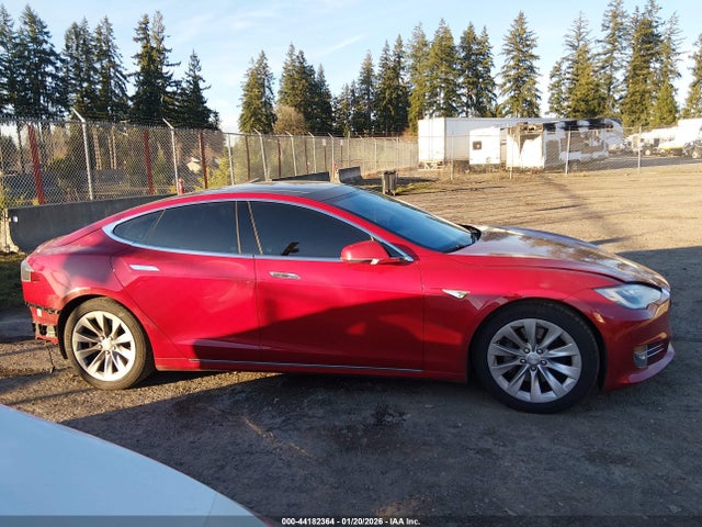 Tesla Model S 60d/70d/75d/85d/90d 2016 5YJSA1E27GF139091 Image 14