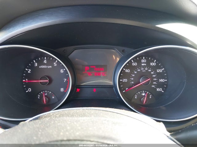 KNDMB5C19F6070678 KIA SEDONA LX