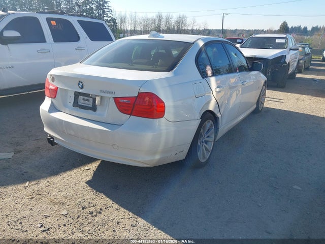 2011 BMW 328I WBAPH7G52BNM58479 Photo 3