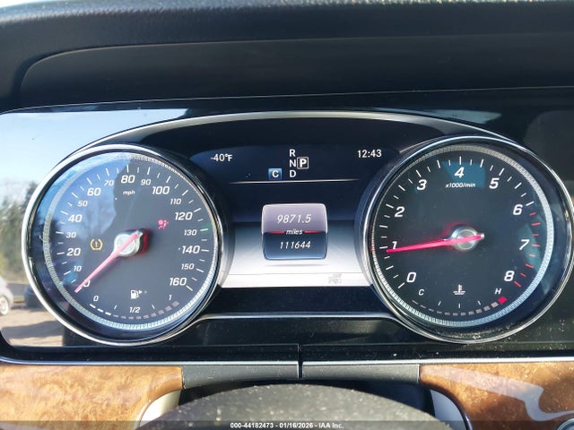 WDDZF4KB1HA049554 Mercedes-Benz E 300 4matic