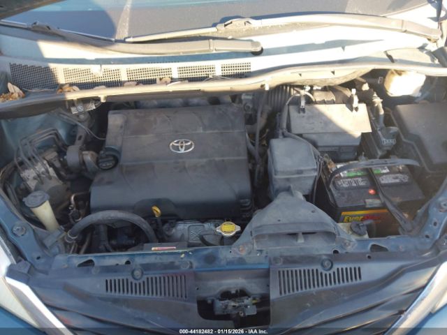 2011 TOYOTA SIENNA 5TDKK3DC8BS058964 Photo 9