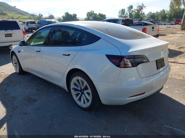 2023 TESLA MODEL 3 5YJ3E1EA8PF552475 Photo 2