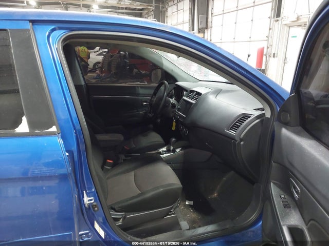 2019 MITSUBISHI OUTLANDER SPORT JA4AR3AU4KU010419 Photo 4