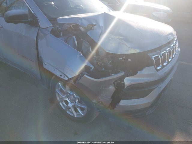 3C4NJDFN2PT560600 Jeep Compass Latitude Lux Fwd