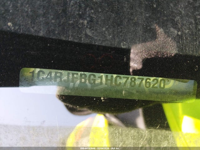 2017 JEEP GRAND CHEROKEE 1C4RJFBG1HC787620 Photo 8