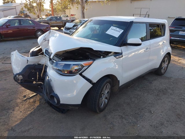 KIA Soul 2015 KNDJN2A24F7151263 Image 2