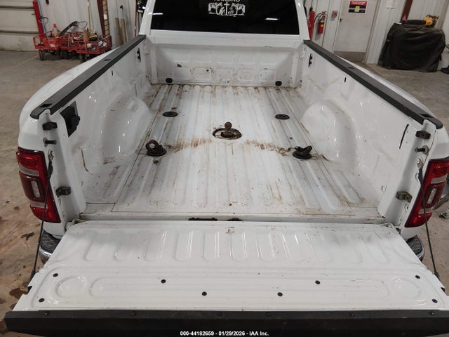 2021 Ram 3500 Big Horn  4x4 8' Box მანქანა იყიდება აუქციონზე, vin: 3C63RRHL4MG536870, აუქციონის ნომერი: 44182659
