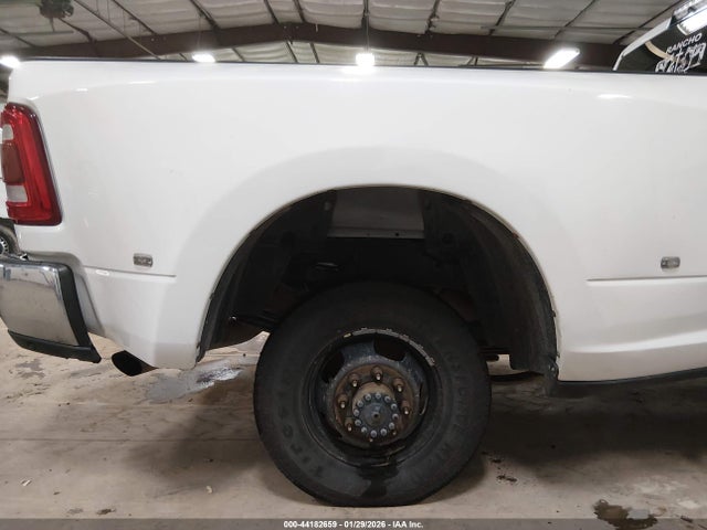 2021 Ram 3500 Big Horn  4x4 8' Box მანქანა იყიდება აუქციონზე, vin: 3C63RRHL4MG536870, აუქციონის ნომერი: 44182659