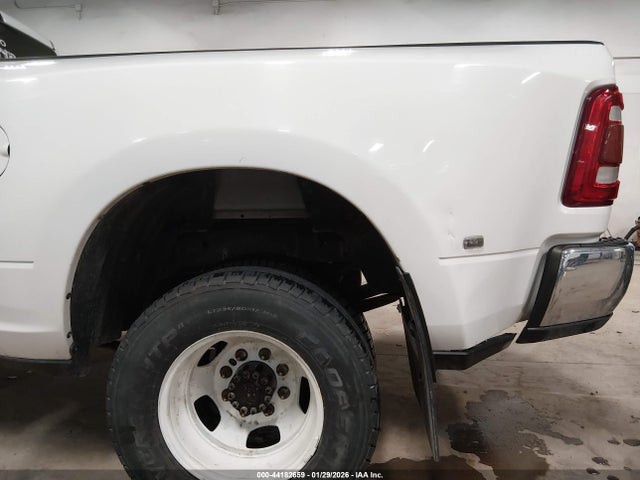 2021 Ram 3500 Big Horn  4x4 8' Box მანქანა იყიდება აუქციონზე, vin: 3C63RRHL4MG536870, აუქციონის ნომერი: 44182659