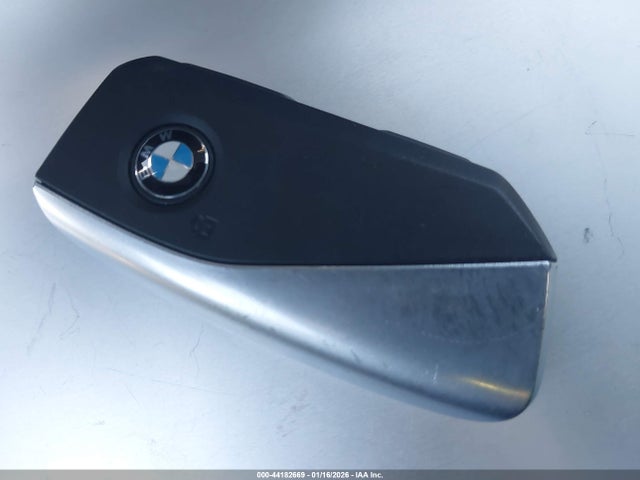 2025 Bmw 530i მანქანა იყიდება აუქციონზე, vin: WBA43FJ08SCU32067, აუქციონის ნომერი: 44182669