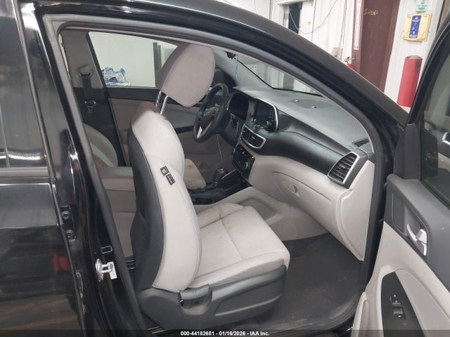 KM8J3CAL0MU335940 Hyundai TUCSON SEL