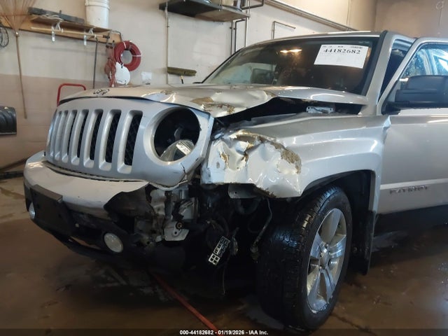 1C4NJRFB9ED585600 Jeep Patriot Latitude