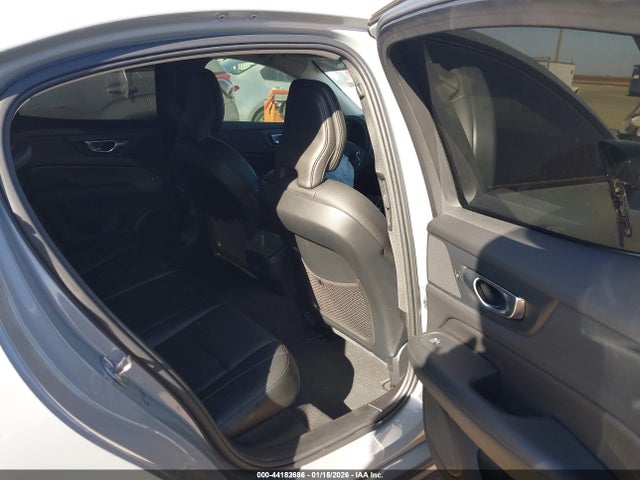 2025 VOLVO S60 7JRL12FJ0SG362525 Photo 7