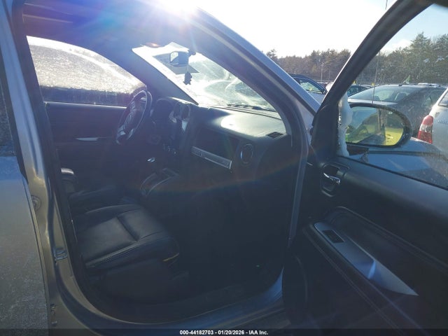 2015 JEEP COMPASS 1C4NJDEB7FD371033 Photo 4