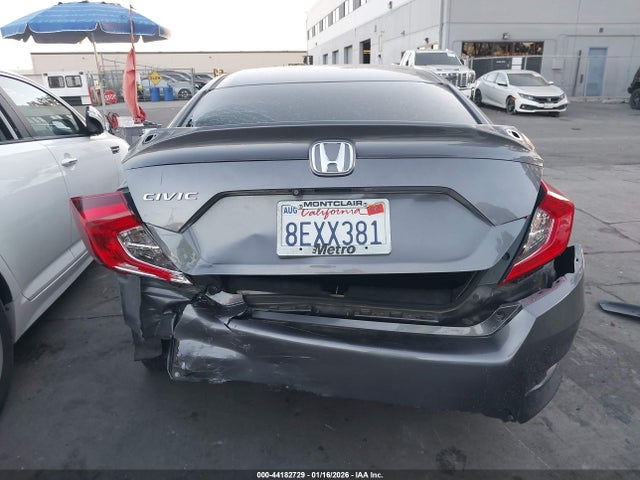 Honda Civic Lx 2018 2HGFC2F50JH570367 Image 17