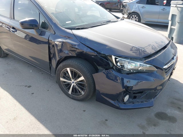 4S3GTAV67L3725915 Subaru Impreza Premium 5-door
