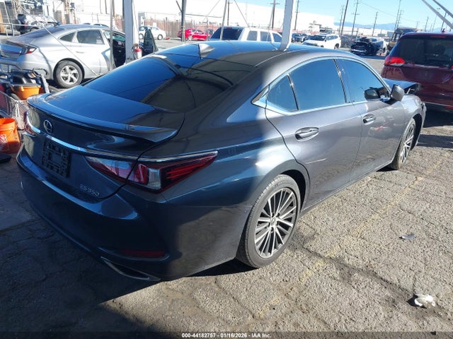 58ADZ1B16NU122367 Lexus ES 350