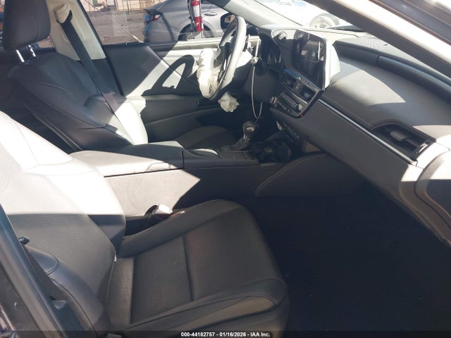 58ADZ1B16NU122367 Lexus ES 350