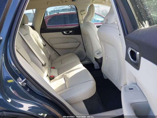 2020 VOLVO XC60 YV4102RK3L1587794 Photo 7