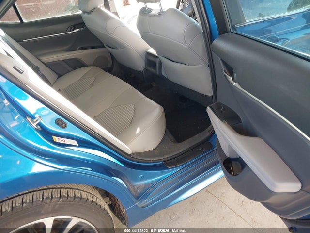 4T1B11HK4JU122951 Toyota CAMRY SE