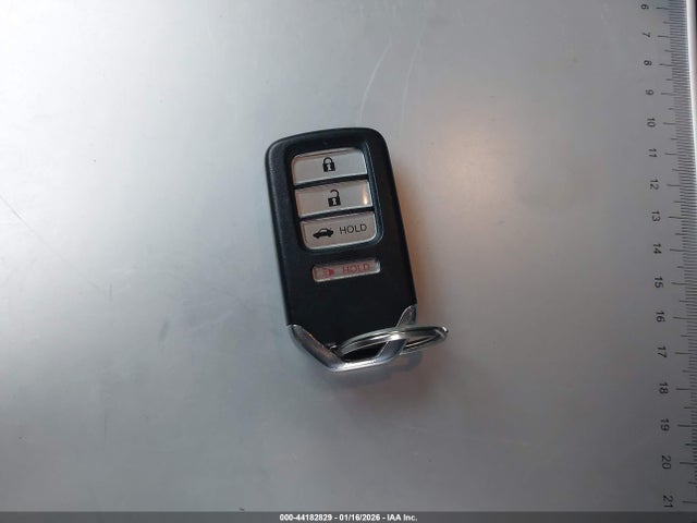 44182829 :رقم المزاد ، 1HGCV1F30KA054340 vin ، 2019 Honda Accord Sport مزاد بيع