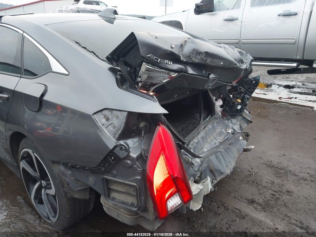 44182829 :رقم المزاد ، 1HGCV1F30KA054340 vin ، 2019 Honda Accord Sport مزاد بيع