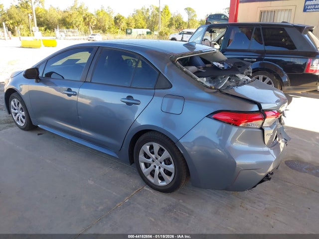44182856 :رقم المزاد ، 5YFEPMAE3MP188155 vin ، 2021 Toyota Corolla Le مزاد بيع