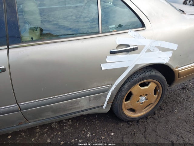 Продажа на аукционе авто 1997 Mercedes-benz E 320, vin: WDBJF55F5VA299692, номер лота: 44182901