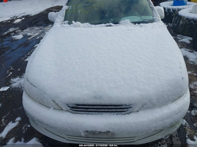 44182909 :رقم المزاد ، JT8BF28G1Y0275777 vin ، 2000 Lexus Es 300 مزاد بيع