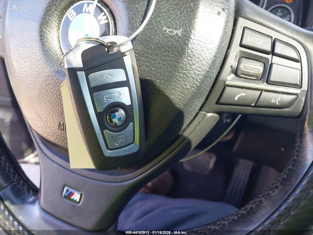 Продажа на аукционе авто 2011 Bmw 528i, vin: WBAFR1C59BC748001, номер лота: 44182912