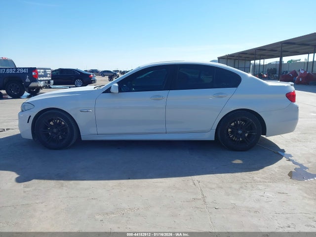 Продажа на аукционе авто 2011 Bmw 528i, vin: WBAFR1C59BC748001, номер лота: 44182912