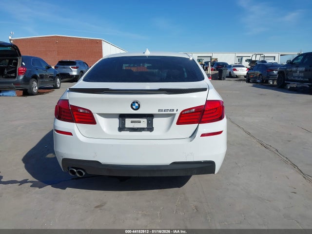 Продажа на аукционе авто 2011 Bmw 528i, vin: WBAFR1C59BC748001, номер лота: 44182912