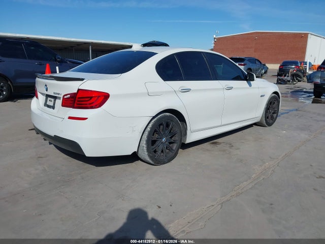 Продажа на аукционе авто 2011 Bmw 528i, vin: WBAFR1C59BC748001, номер лота: 44182912
