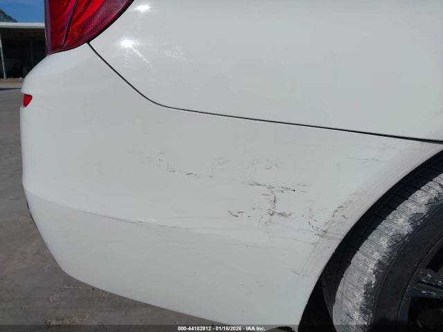 Продажа на аукционе авто 2011 Bmw 528i, vin: WBAFR1C59BC748001, номер лота: 44182912