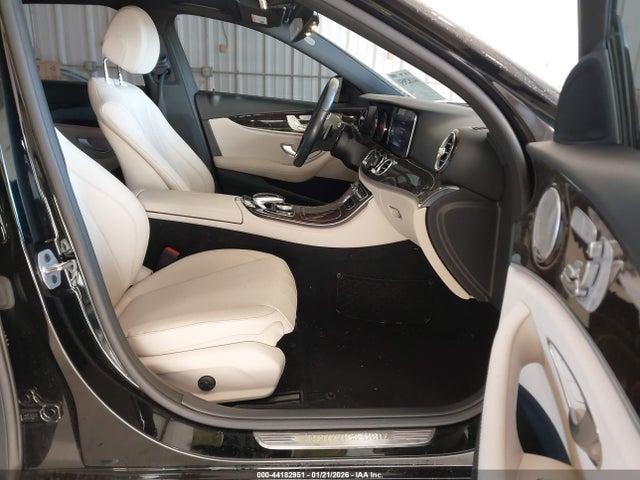 Продаж на аукціоні авто 2019 Mercedes-benz E 300, vin: WDDZF4JB1KA581458, номер лоту: 44182951