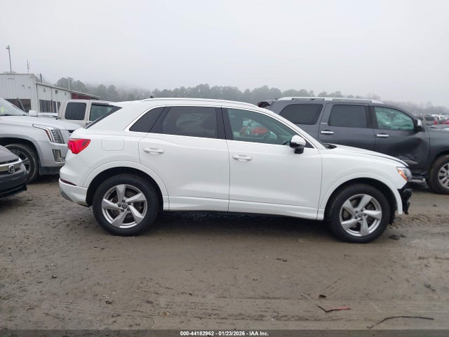 Продажа на аукционе авто 2019 Audi Q3 2.0t Premium, vin: WA1AECF3XK1081900, номер лота: 44182962