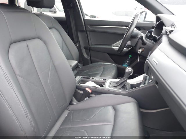 Продажа на аукционе авто 2019 Audi Q3 2.0t Premium, vin: WA1AECF3XK1081900, номер лота: 44182962
