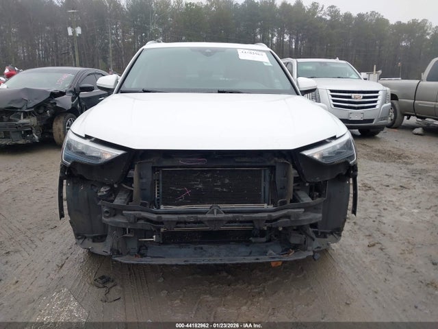 Продажа на аукционе авто 2019 Audi Q3 2.0t Premium, vin: WA1AECF3XK1081900, номер лота: 44182962