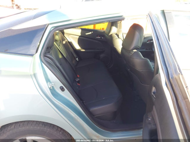 JTDKARFU7J3058756 Toyota Prius Four