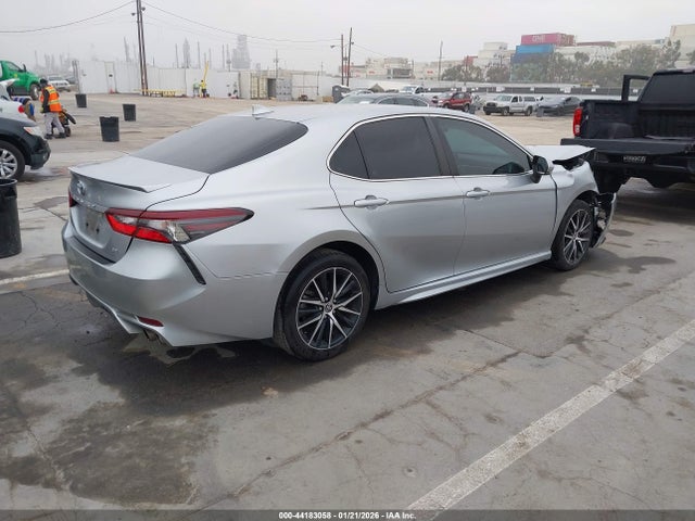 4T1G11AK9NU700435 Toyota CAMRY SE