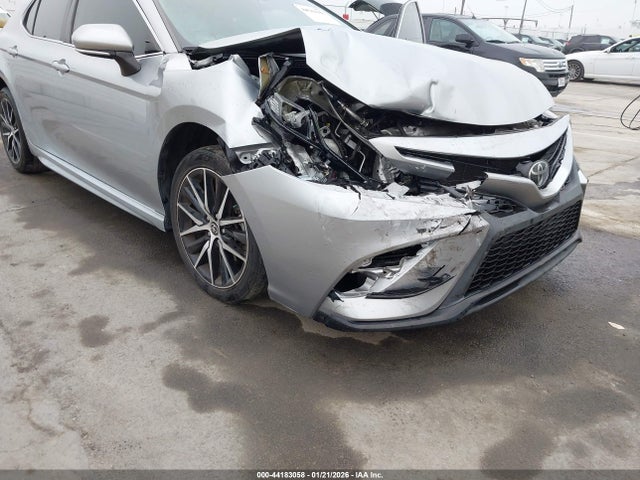 4T1G11AK9NU700435 Toyota CAMRY SE