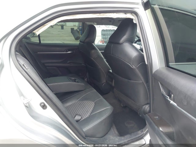 4T1G11AK9NU700435 Toyota CAMRY SE