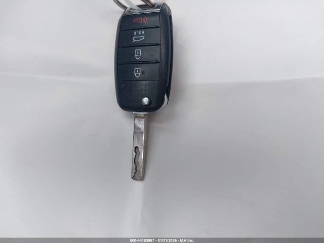 5XXGT4L37GG106487 KIA Optima Lx