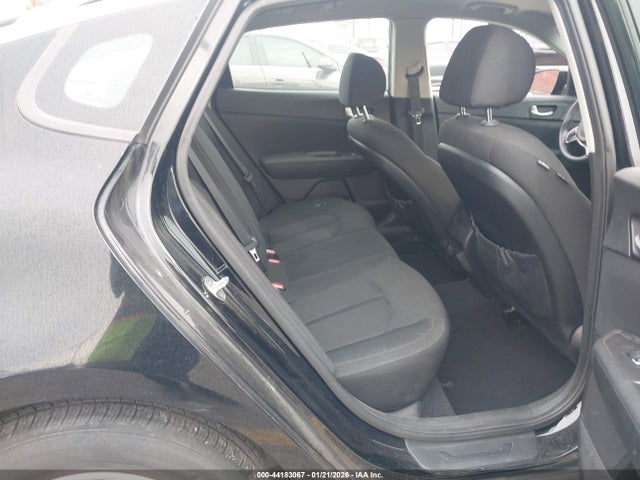 5XXGT4L37GG106487 KIA Optima Lx