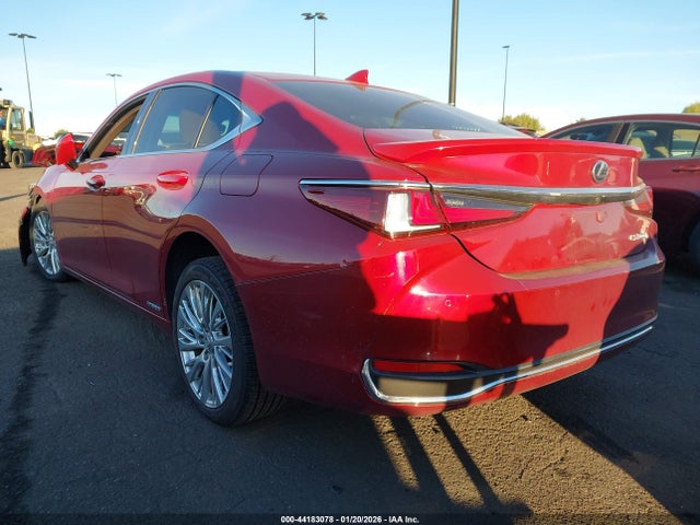 Lexus ES 300H 2019 JTHB21B15K2028204 Image 3