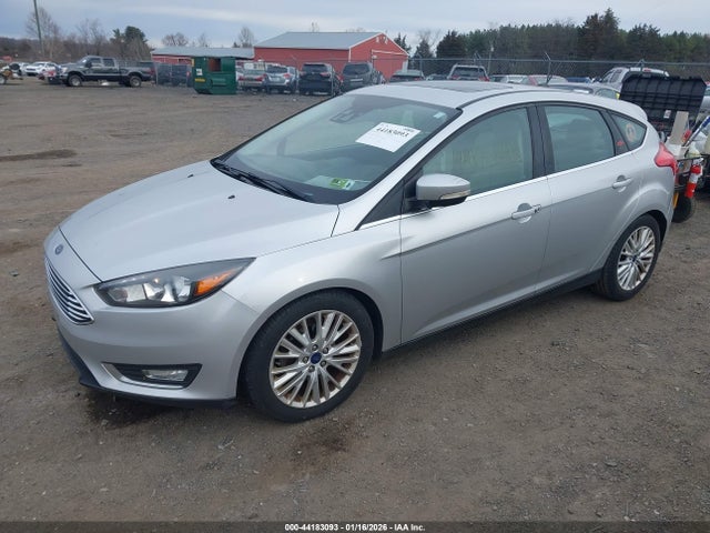 2017 FORD FOCUS 1FADP3N28HL333927 Photo 1