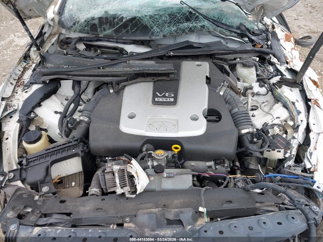 44183094 :رقم المزاد ، JN1BV7AP3FM351987 vin ، 2015 Infiniti Q50 Premium/sport مزاد بيع